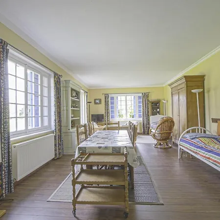 Casa vacanze Le Refuge, Gite Avec Jardin Partage Tracy-sur-Mer