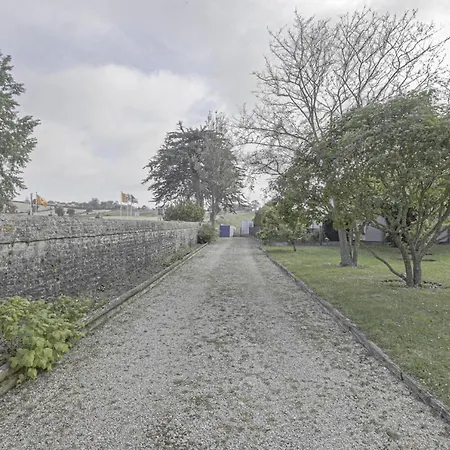 Casa vacanze Le Refuge, Gite Avec Jardin Partage